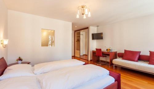 Junior Suite with Balcony