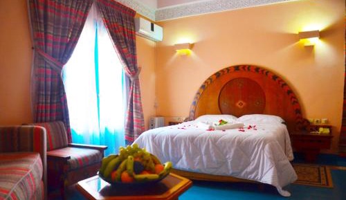 Apartment with Pool View 