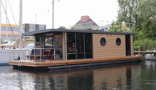 Two-Bedroom House Boat