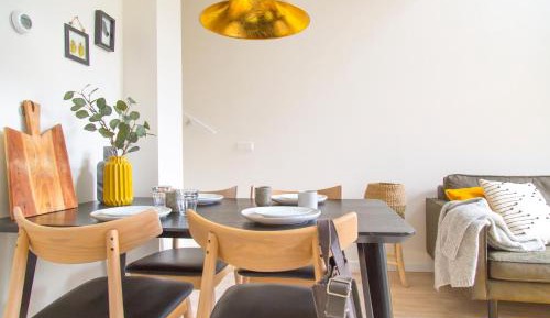 Lodge 21 (Pets not allowed)