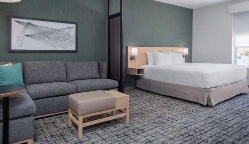 King Room with Sofa Bed