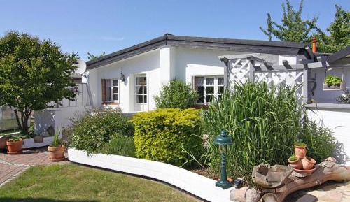 One-Bedroom Holiday Home
