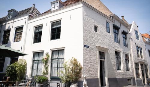 Apartment - Split Level