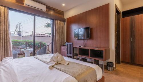 Deluxe Double Room with Balcony