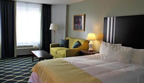 Standard Queen Room