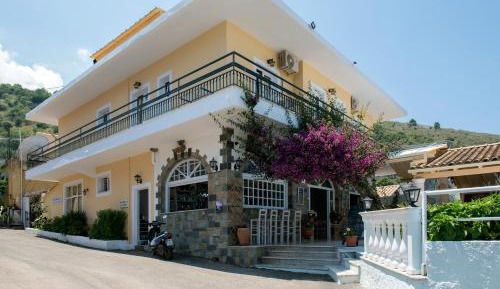 Studio Apartment with Sea View