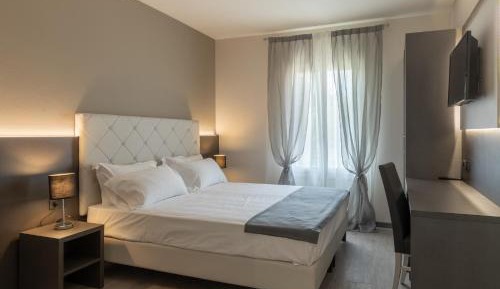 Superior Double or Twin Room with Garden View