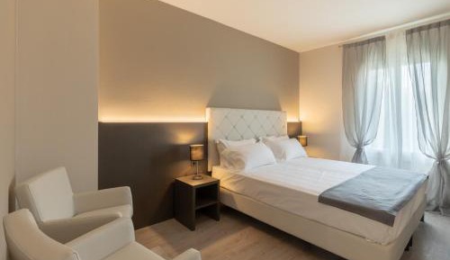 Standard Double or Twin Room with Garden View