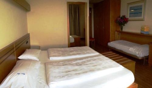 Superior Triple Room with Balcony