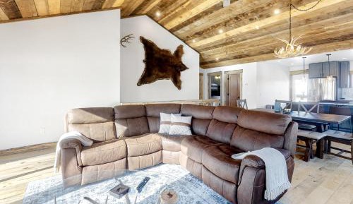 Four bedroom holiday home 