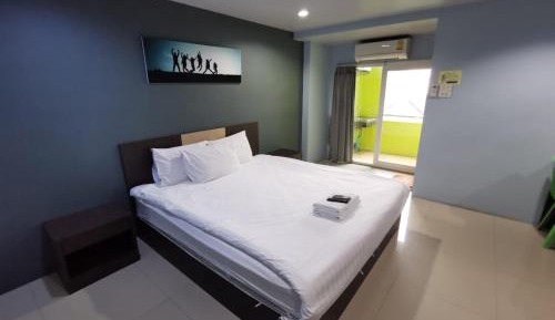 Standard King Room