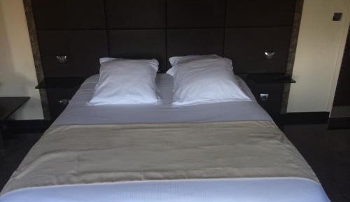 One-Bedroom Family Apartment