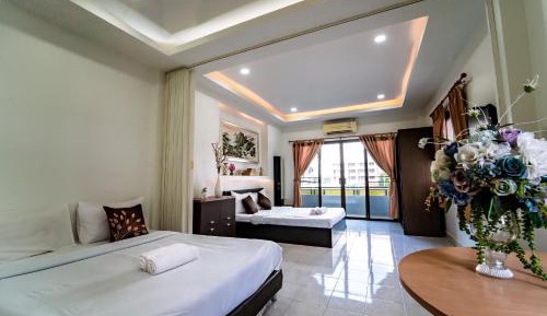 Apartment with Balcony