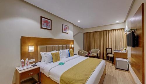 Deluxe Room King Bed with 10% off on F&B & Laundry