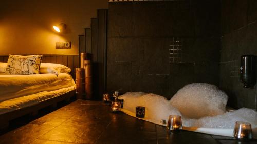 Double Room with Spa Bath