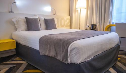 Classic Double Room with Double Bed - Non-Smoking