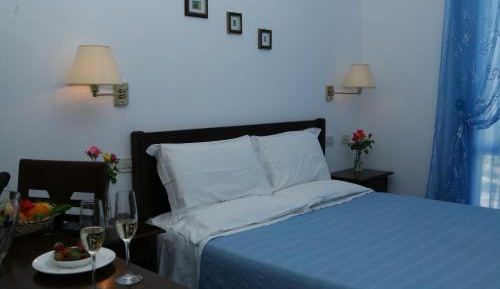 Double Room with Terrace and Mountain View