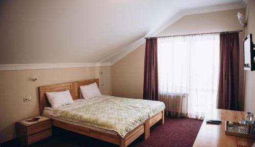 Double Room with Mountain View