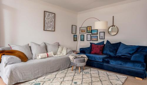 Deluxe Two-Bedroom Apartment with Garden View