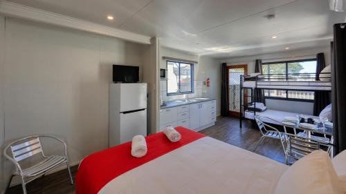 Deluxe Family Room