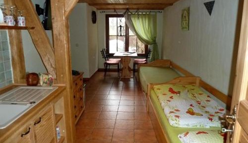 Standard Twin Room with Garden View