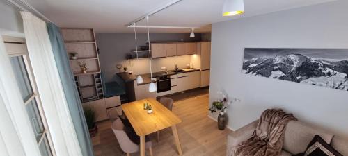 One-Bedroom Apartment (Annex)