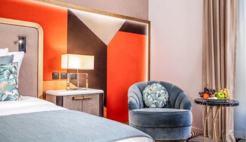 Unique! Renovated Classic room 22-24m2
