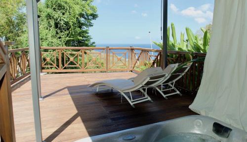 Bungalow with Sea View