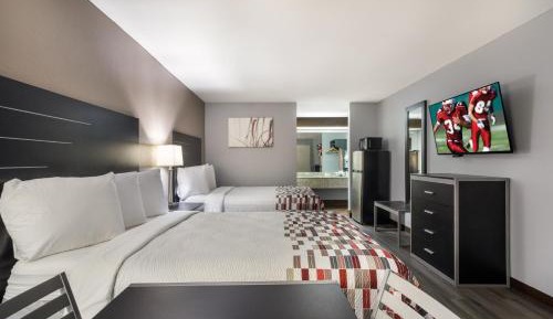 Deluxe Queen Room with Two Queen Beds - Non-Smoking