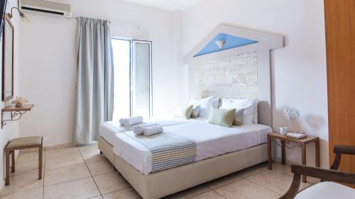 Two-Bedroom Apartment with Pool View