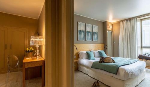 Deluxe Suite