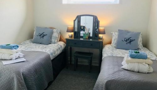 Twin Room with Shared Bathroom