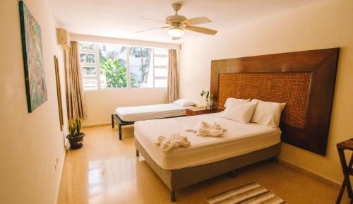 Queen Room with Shared Bathroom