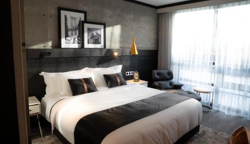 Superior King Room