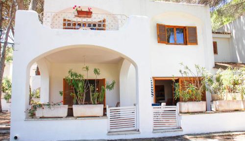 Villa with Garden View