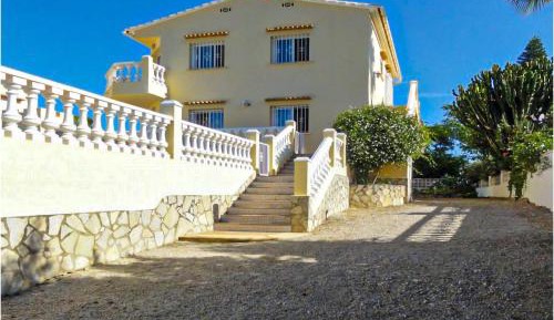 Four-Bedroom Vacation Home