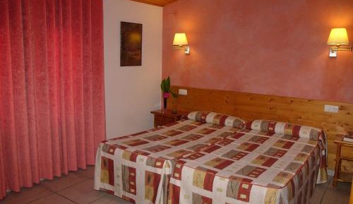 Twin Room with Town Views