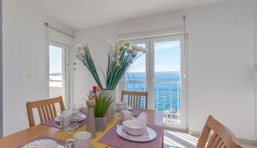 One-Bedroom Apartment with Terrace