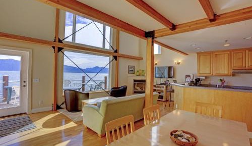 Three-Bedroom Townhouse