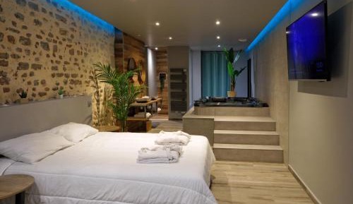 Double Room with Spa Bath