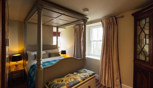 King Room with Mountain View