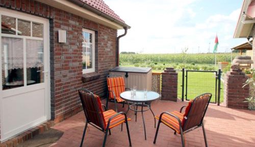 One-Bedroom Holiday Home