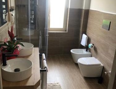 Large Double or Twin Room