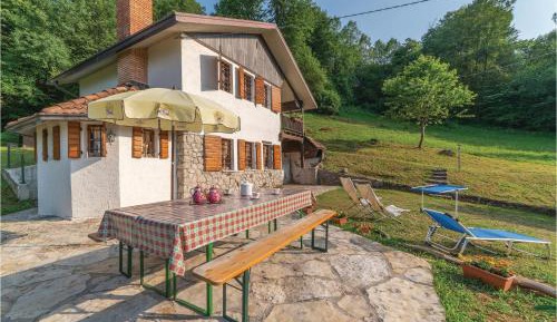Two-Bedroom Holiday Home