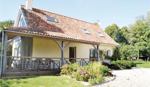 Three-Bedroom Holiday Home 