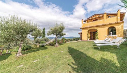 Three-Bedroom Vacation Home 