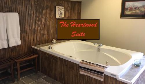 Deluxe Suite with Spa Bath