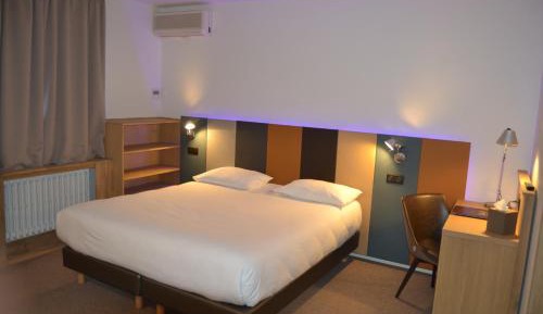 Family Room (4 Adults)