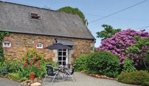 Two-Bedroom Holiday Home