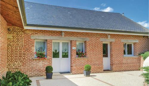 One-Bedroom Holiday Home